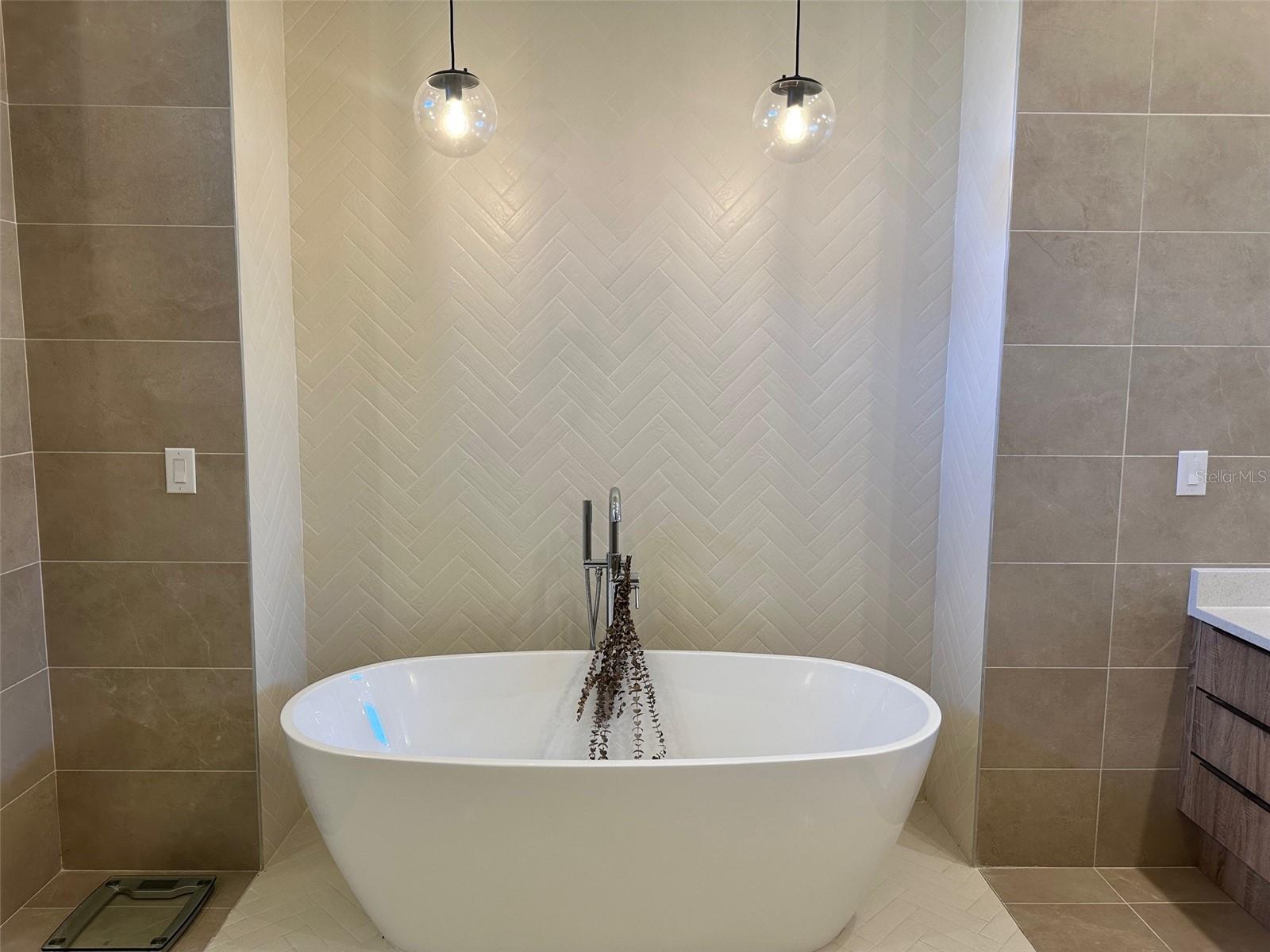 BELLA COLLINA SUB - Residential