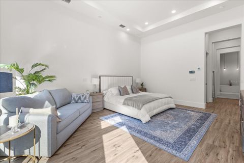 Tiny photo for 15600 Pendio Drive, Bella Collina, FL 34756 (MLS # G5105365)