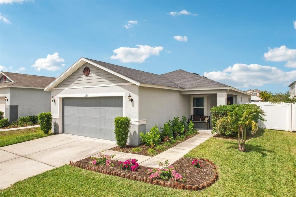 Photo of 7727 Sunshine Bridge Avenue, Gibsonton, FL 33534 (MLS # TB8376392)