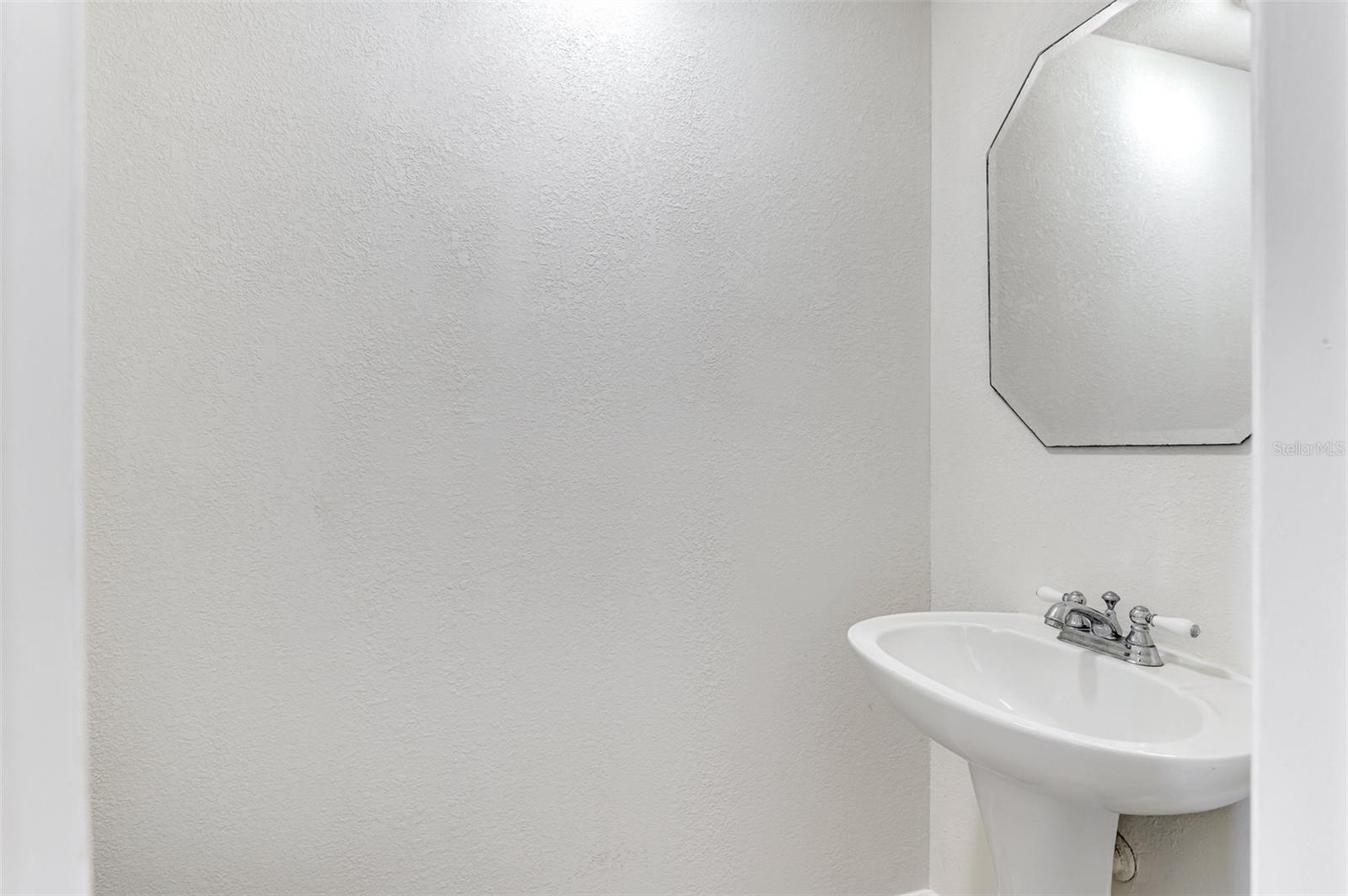 LAKE RIO TWNHMS - Residential