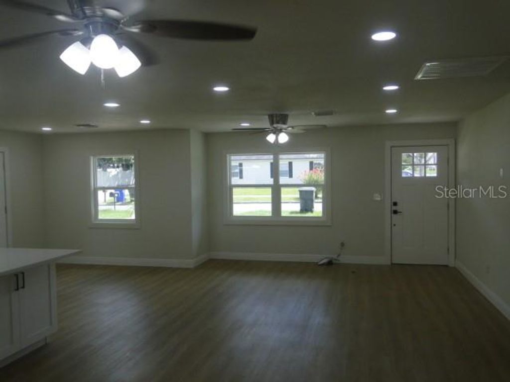 Photo of 820 Dove Ridge Drive, Lakeland, FL 33803 (MLS # TB8435314)