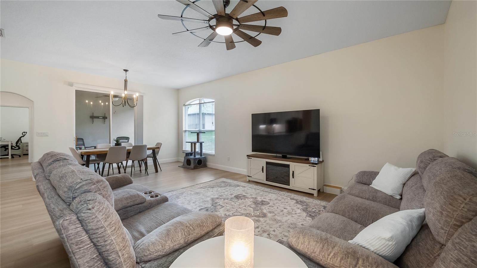 NOTTINGHAM AT LEGENDS - Residential