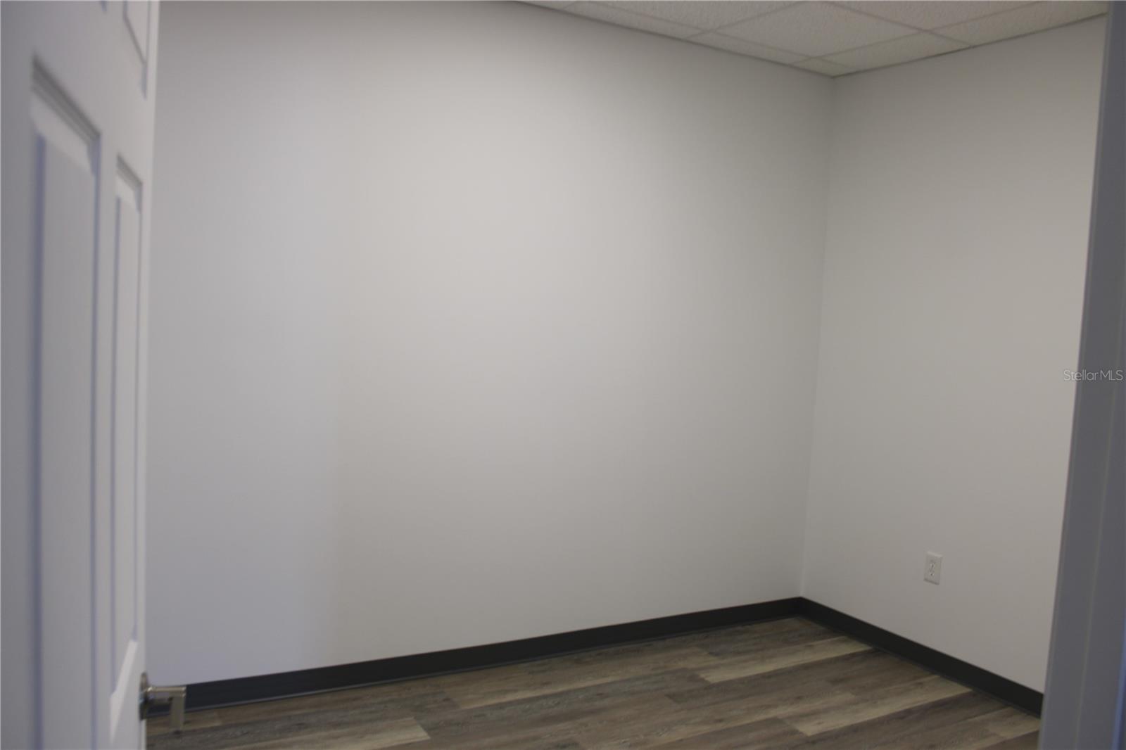 1400 L AND R INDUSTRIAL BOULEVARD A5,A6,A13,A14,A15,A16