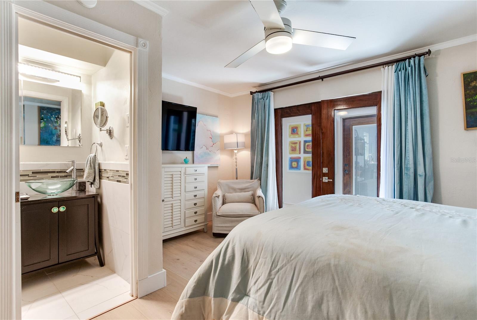 NORTH EAST PARK SHORES - Residential