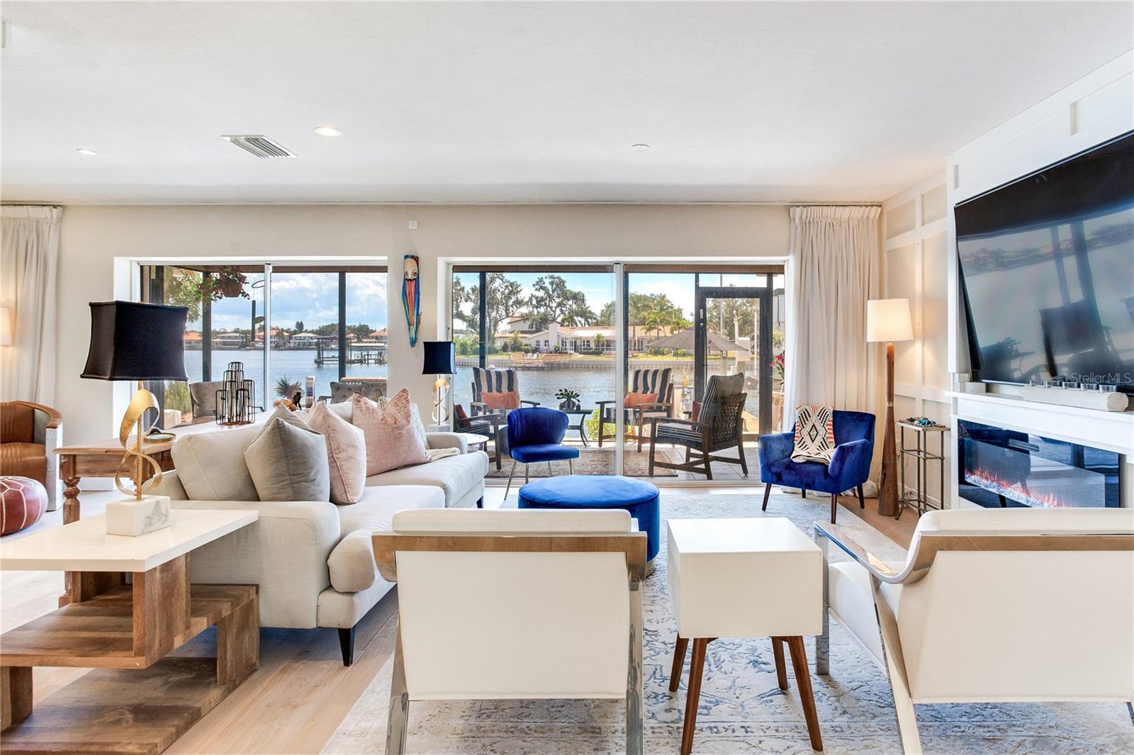 NORTH EAST PARK SHORES - Residential