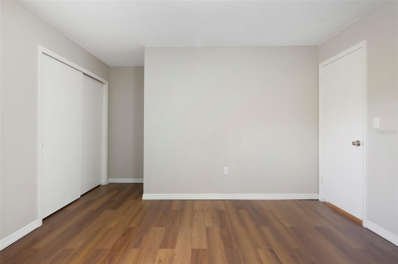 TOWNHOMES OF LAKE SEMINOLE - Residential Lease