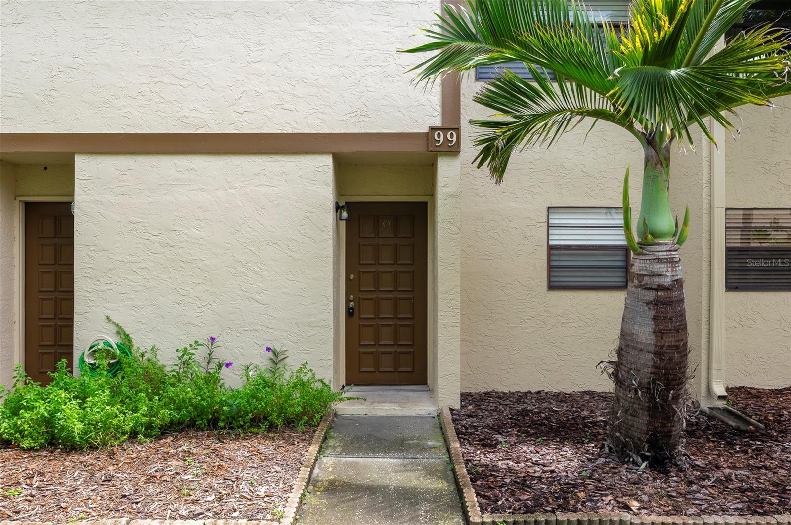 TOWNHOMES OF LAKE SEMINOLE - Residential Lease