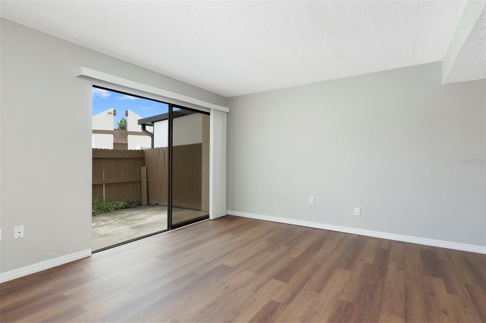 TOWNHOMES OF LAKE SEMINOLE - Residential Lease