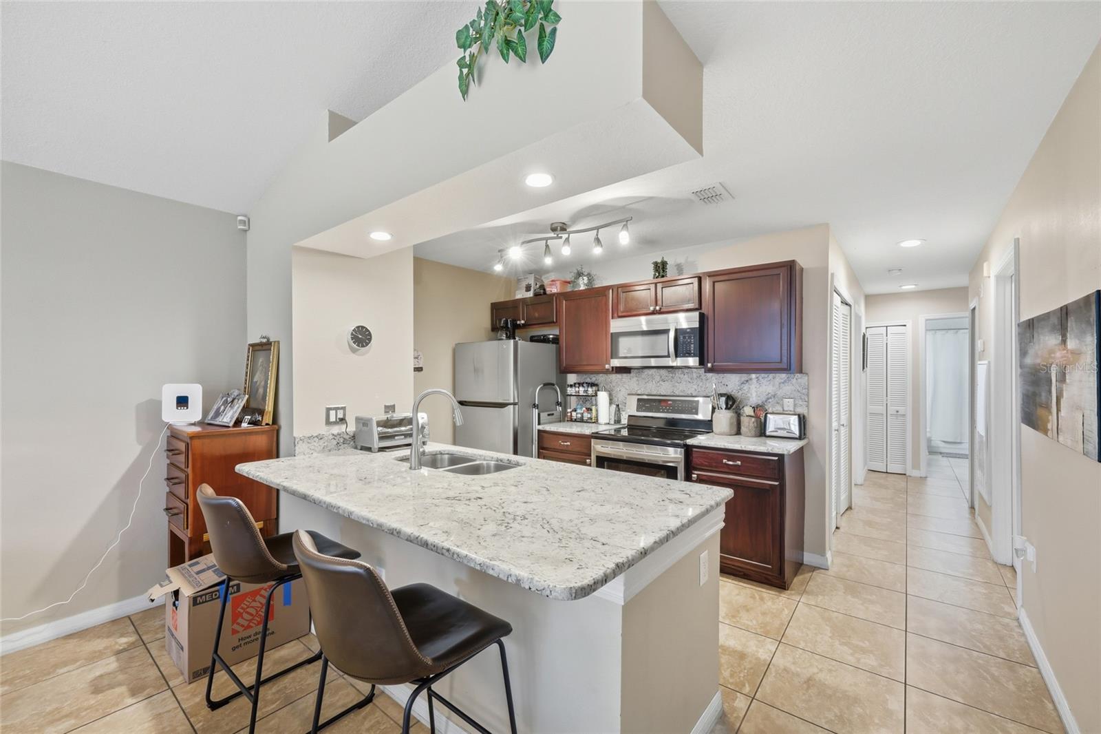 VILLAS AT ISLAND CLUB PH 9 - Residential