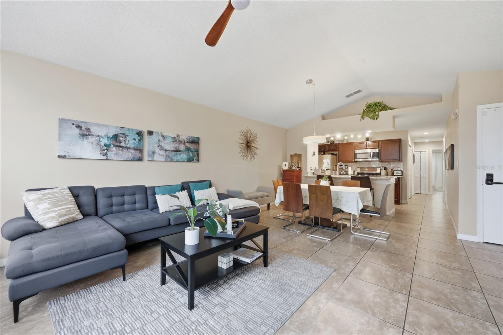 VILLAS AT ISLAND CLUB PH 9 - Residential