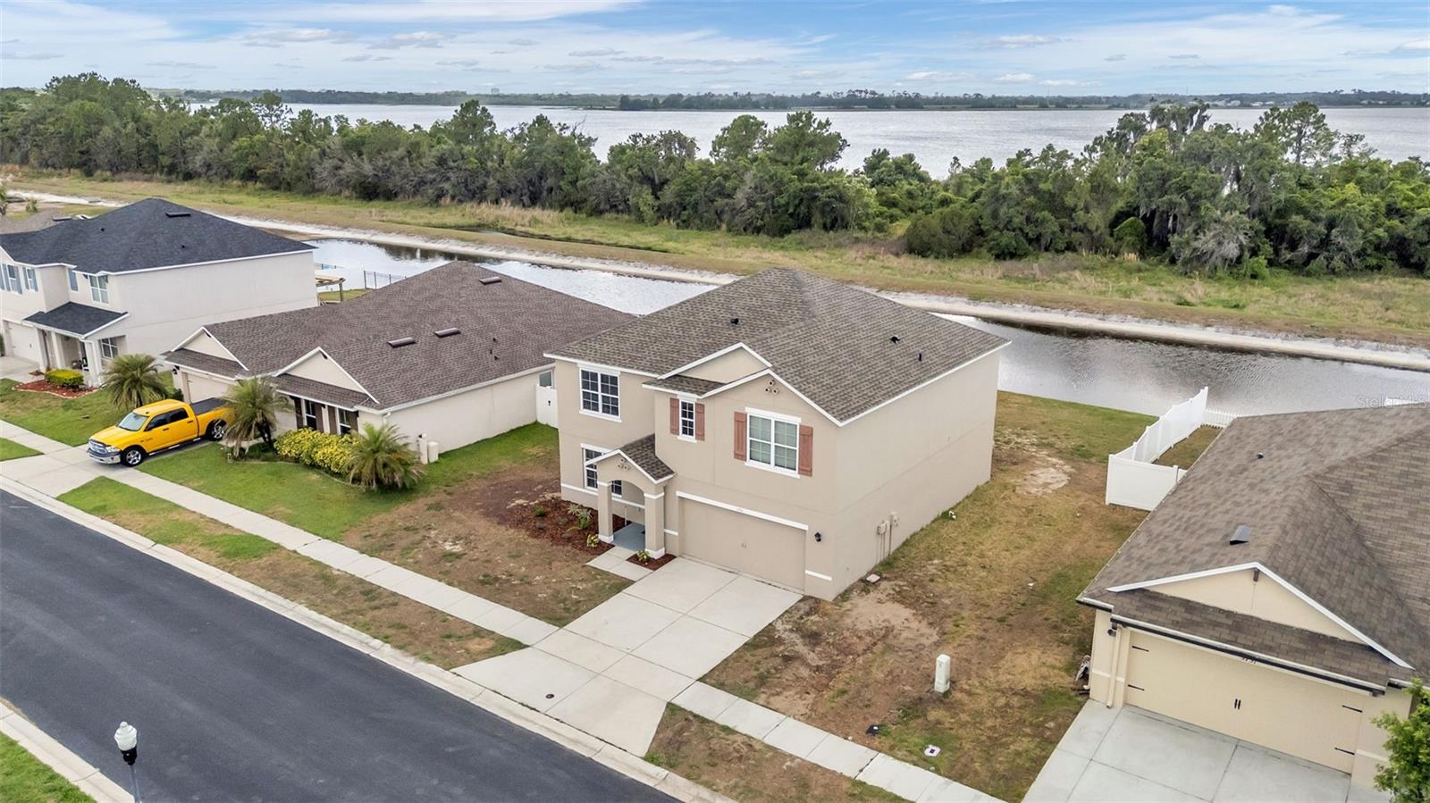LAKESIDE LANDINGS PHASE ONE - Residential