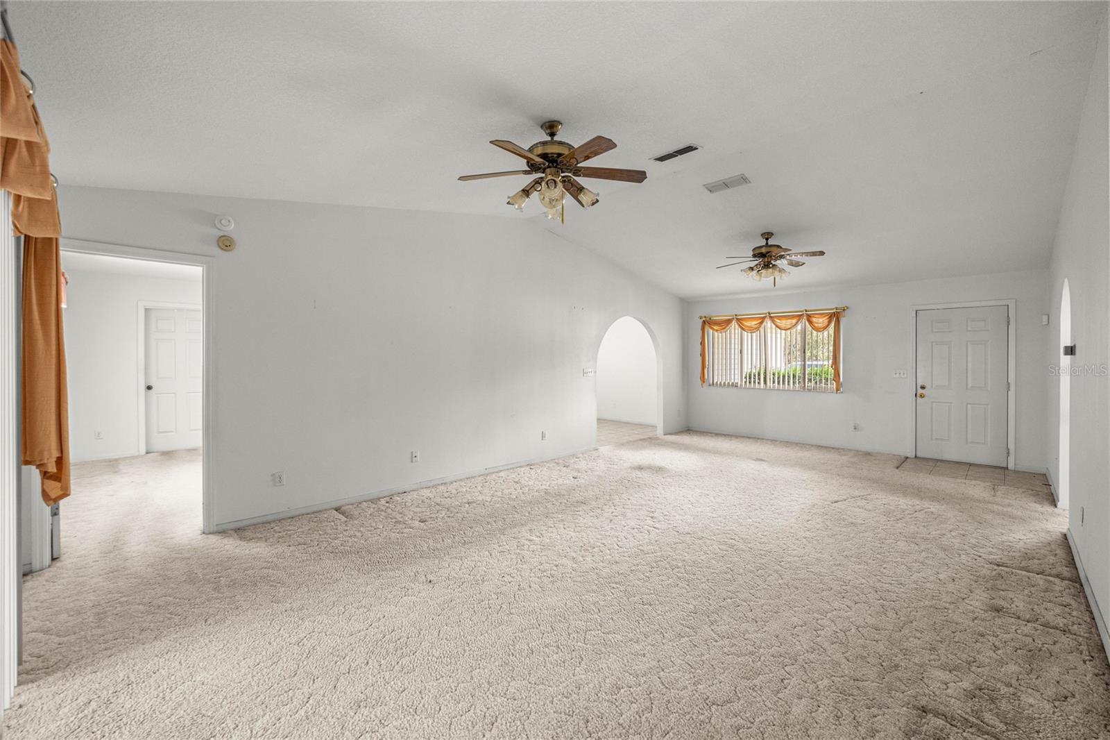 KINGSLAND COUNTRY ESTATE - Residential