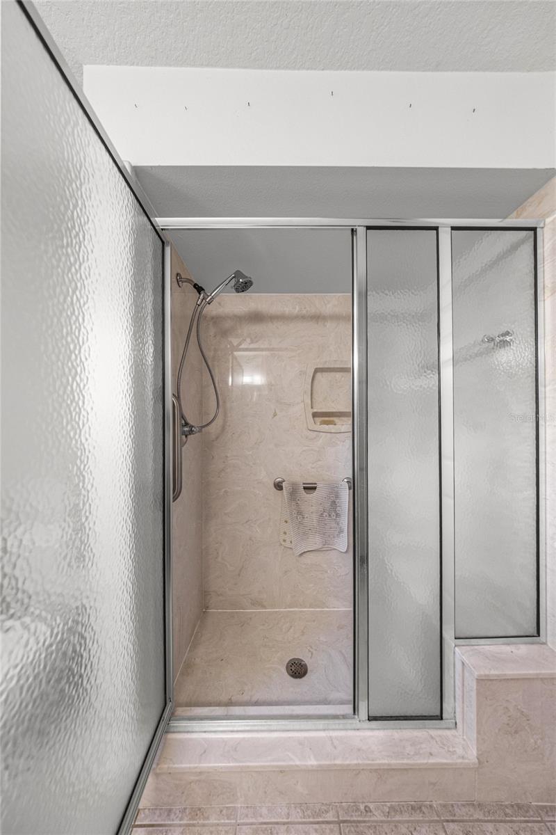 KINGSLAND COUNTRY ESTATE - Residential