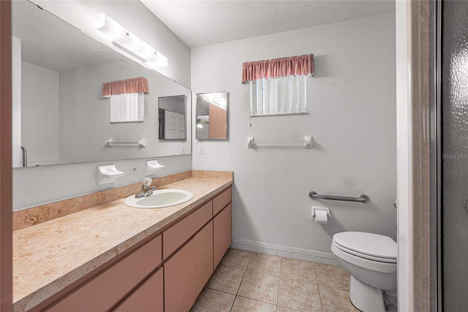 KINGSLAND COUNTRY ESTATE - Residential