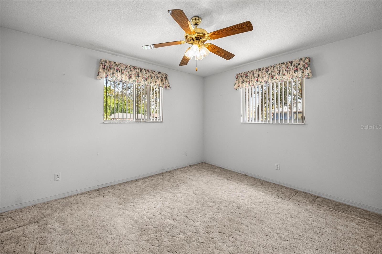 KINGSLAND COUNTRY ESTATE - Residential