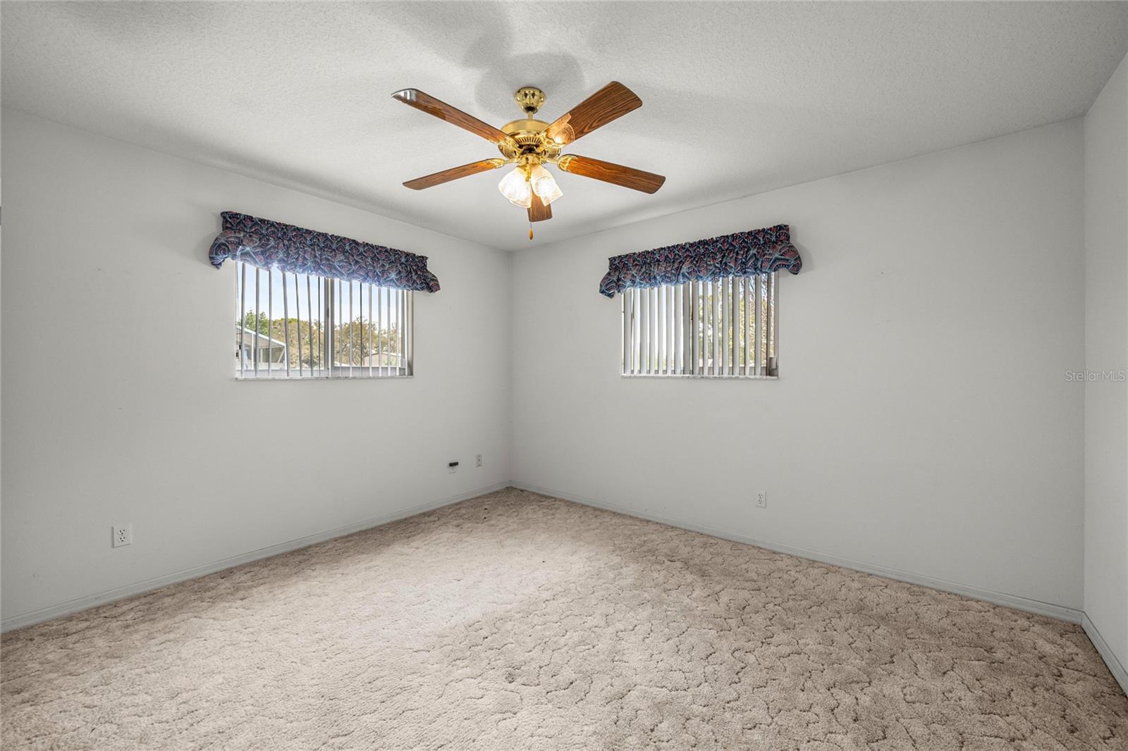 KINGSLAND COUNTRY ESTATE - Residential