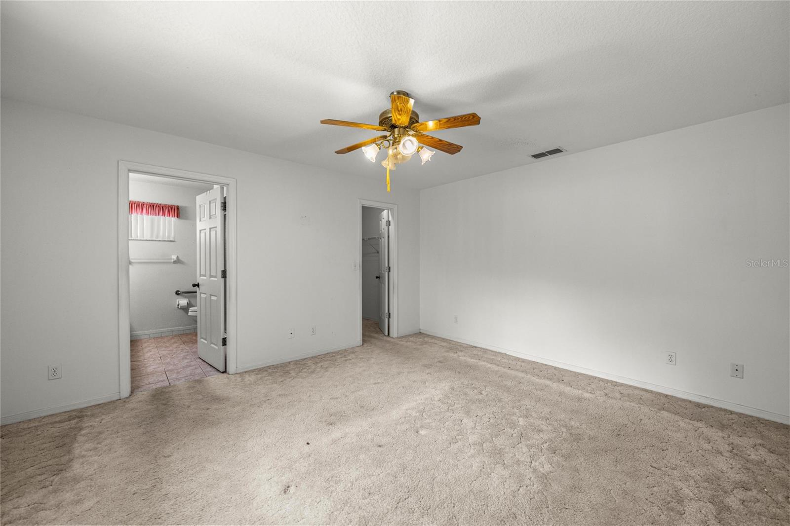 KINGSLAND COUNTRY ESTATE - Residential