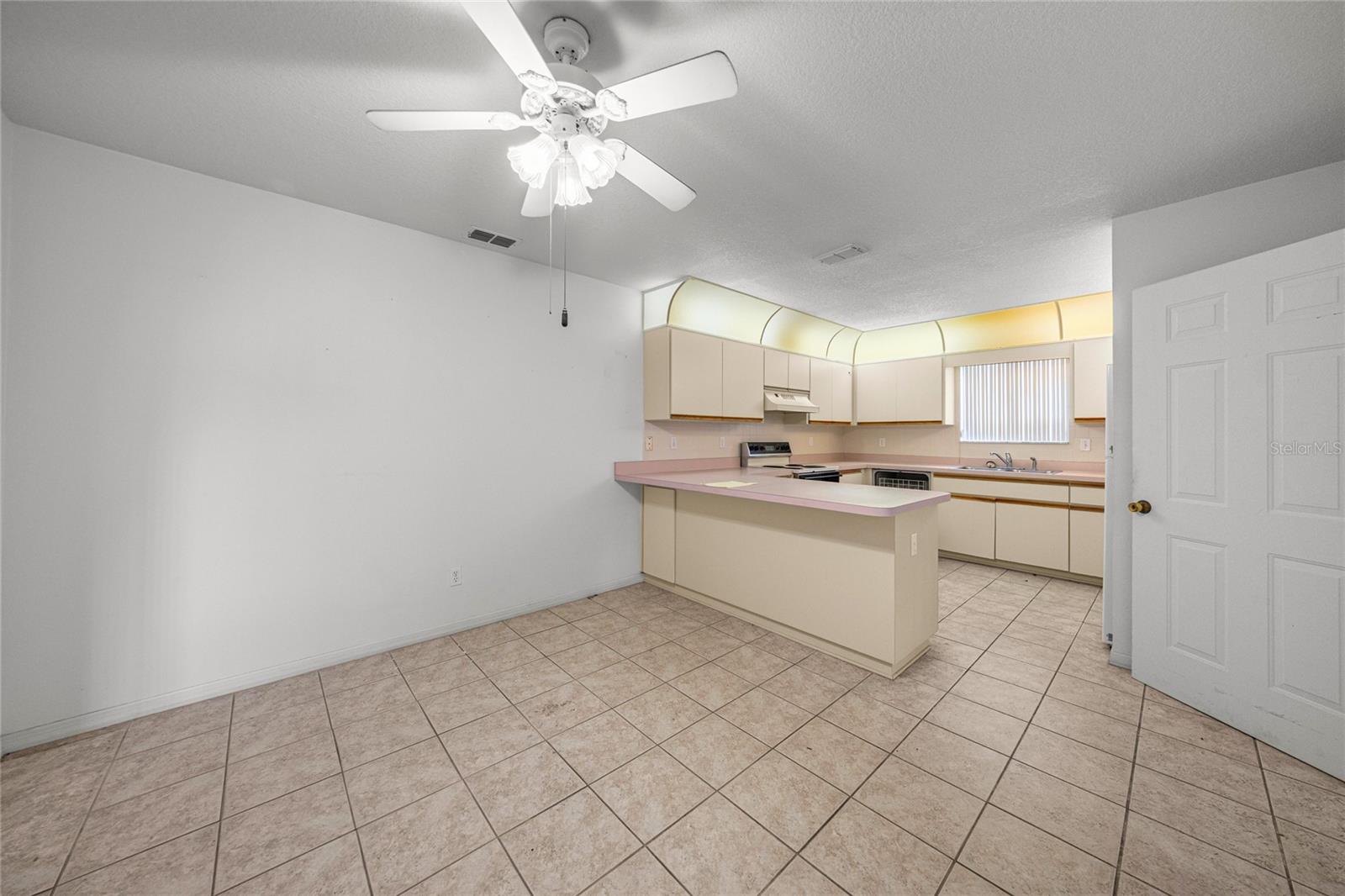 KINGSLAND COUNTRY ESTATE - Residential