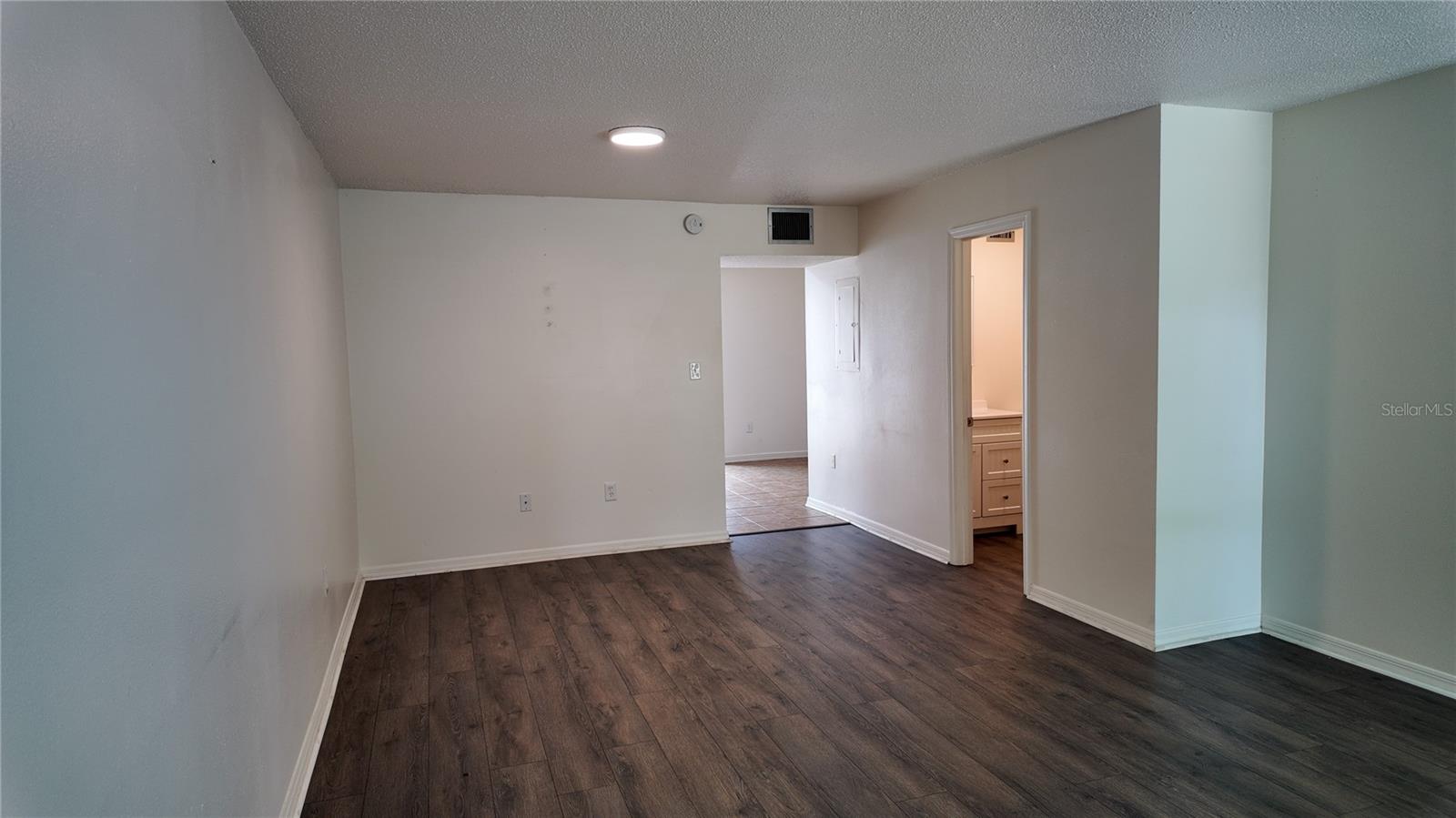 ROYAL CRESCENT CONDO - Residential