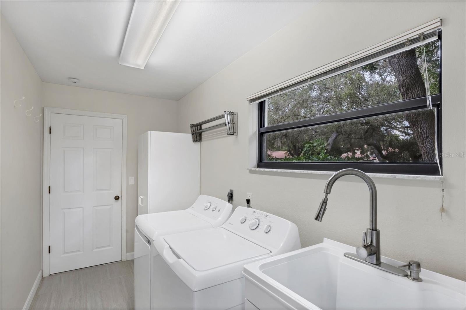 HAMMOCKS IV - Residential