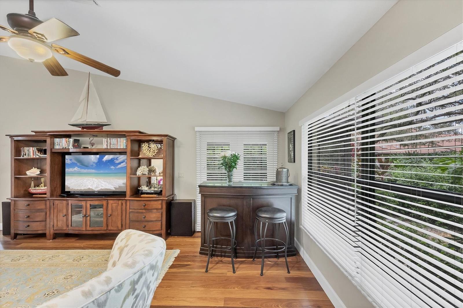 HAMMOCKS IV - Residential