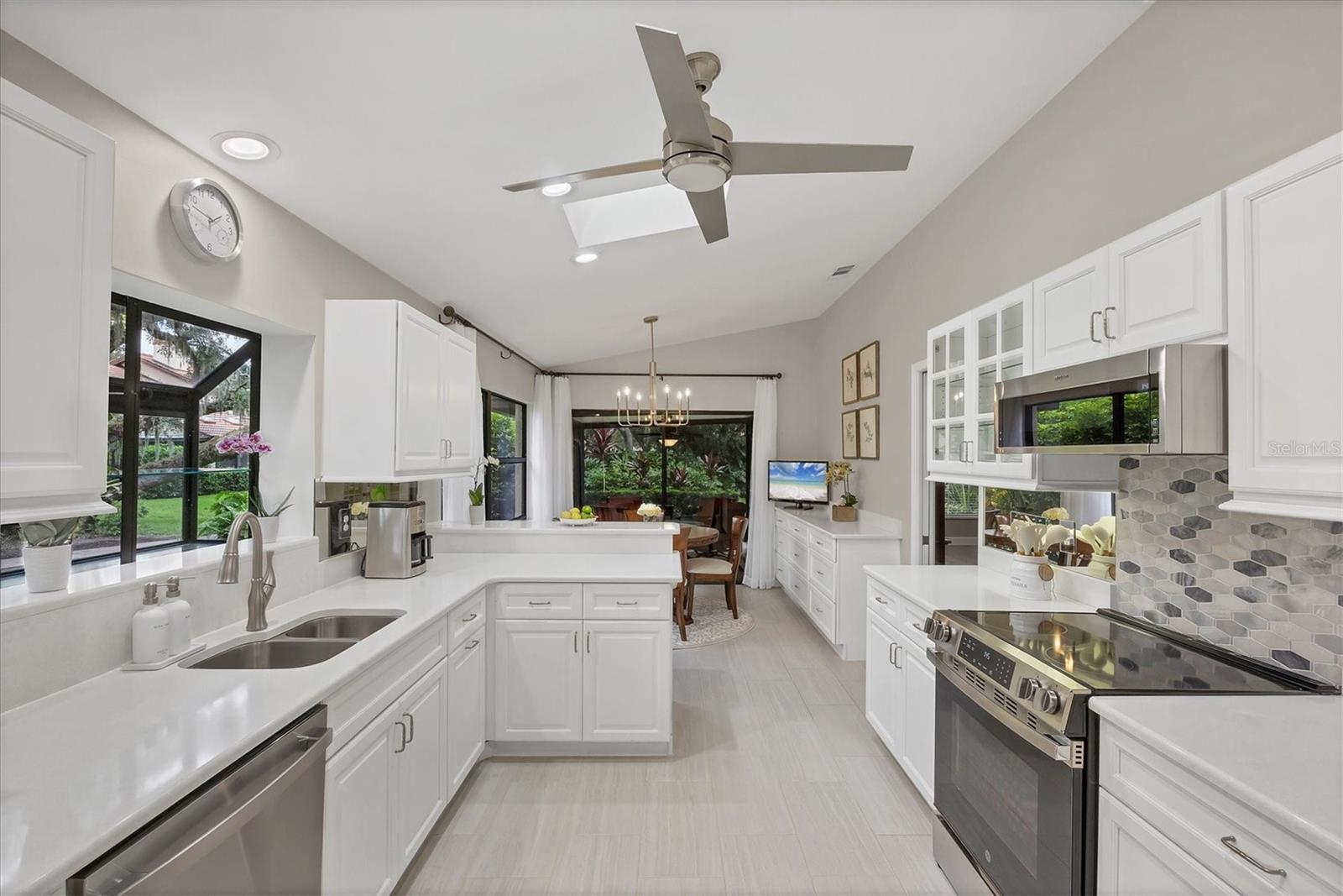 HAMMOCKS IV - Residential