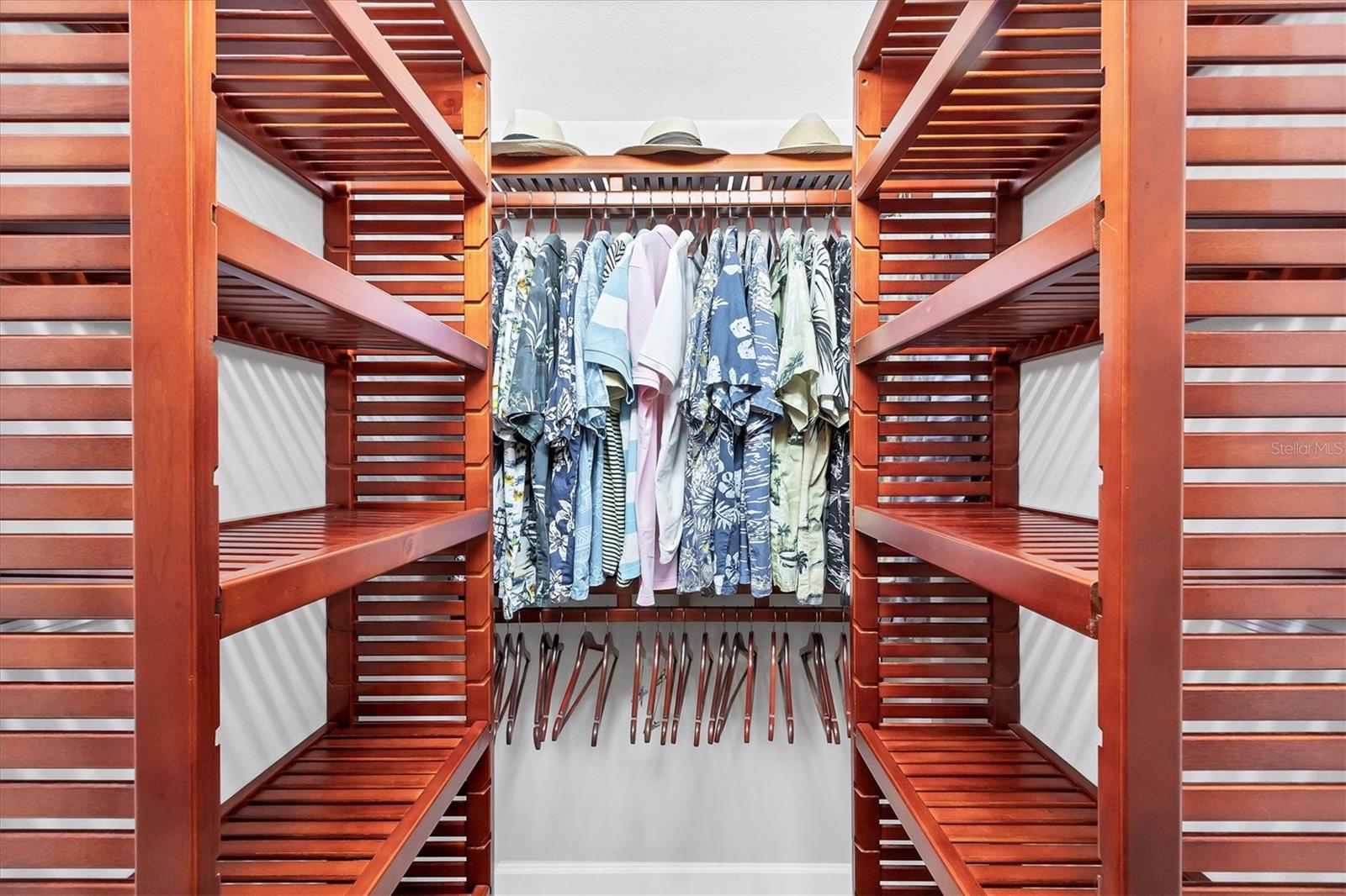 HAMMOCKS IV - Residential