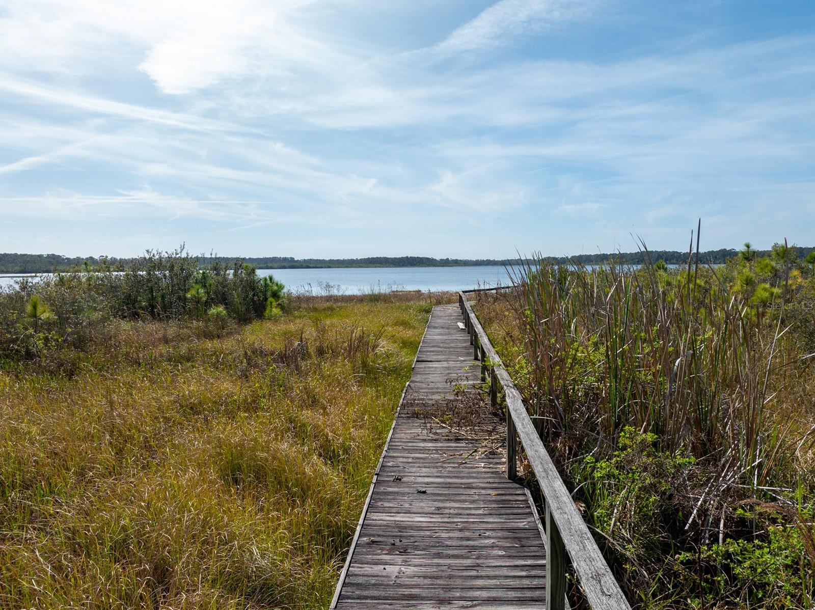 ROYAL RANCH ESTATES - Land