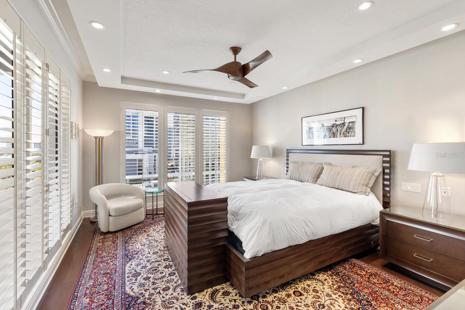 THE TOWER RESIDENCES - Residential