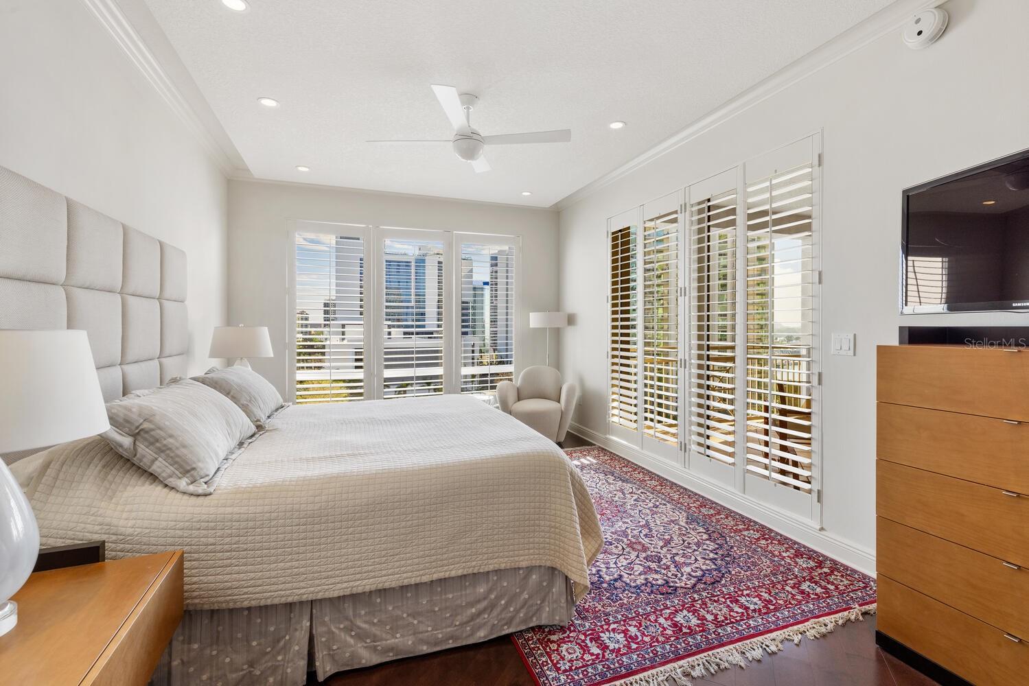 THE TOWER RESIDENCES - Residential