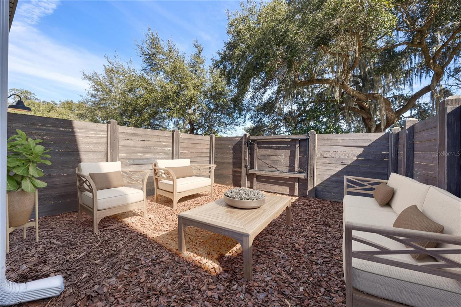 BRYTAN - Residential