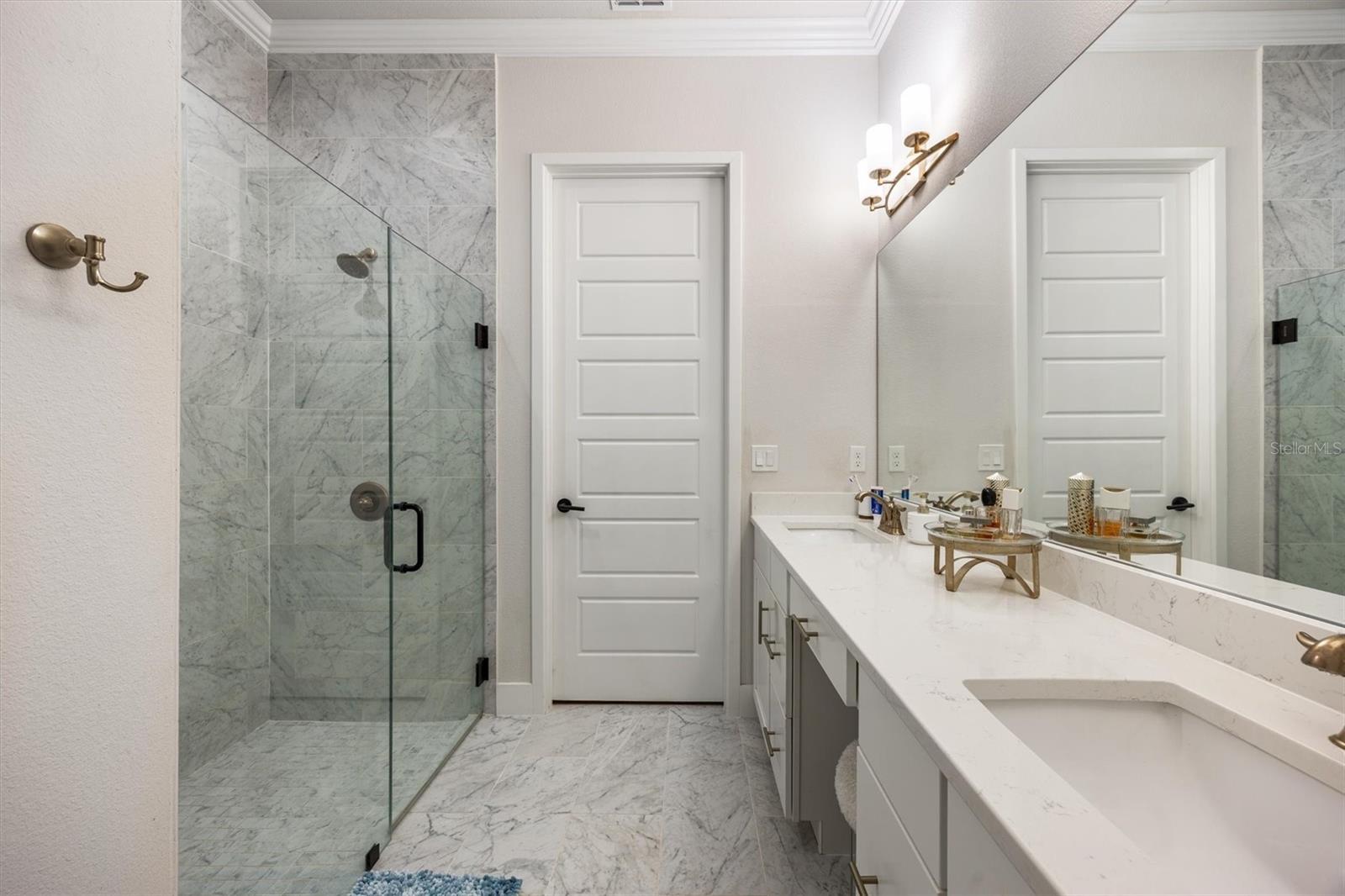 BRYTAN - Residential