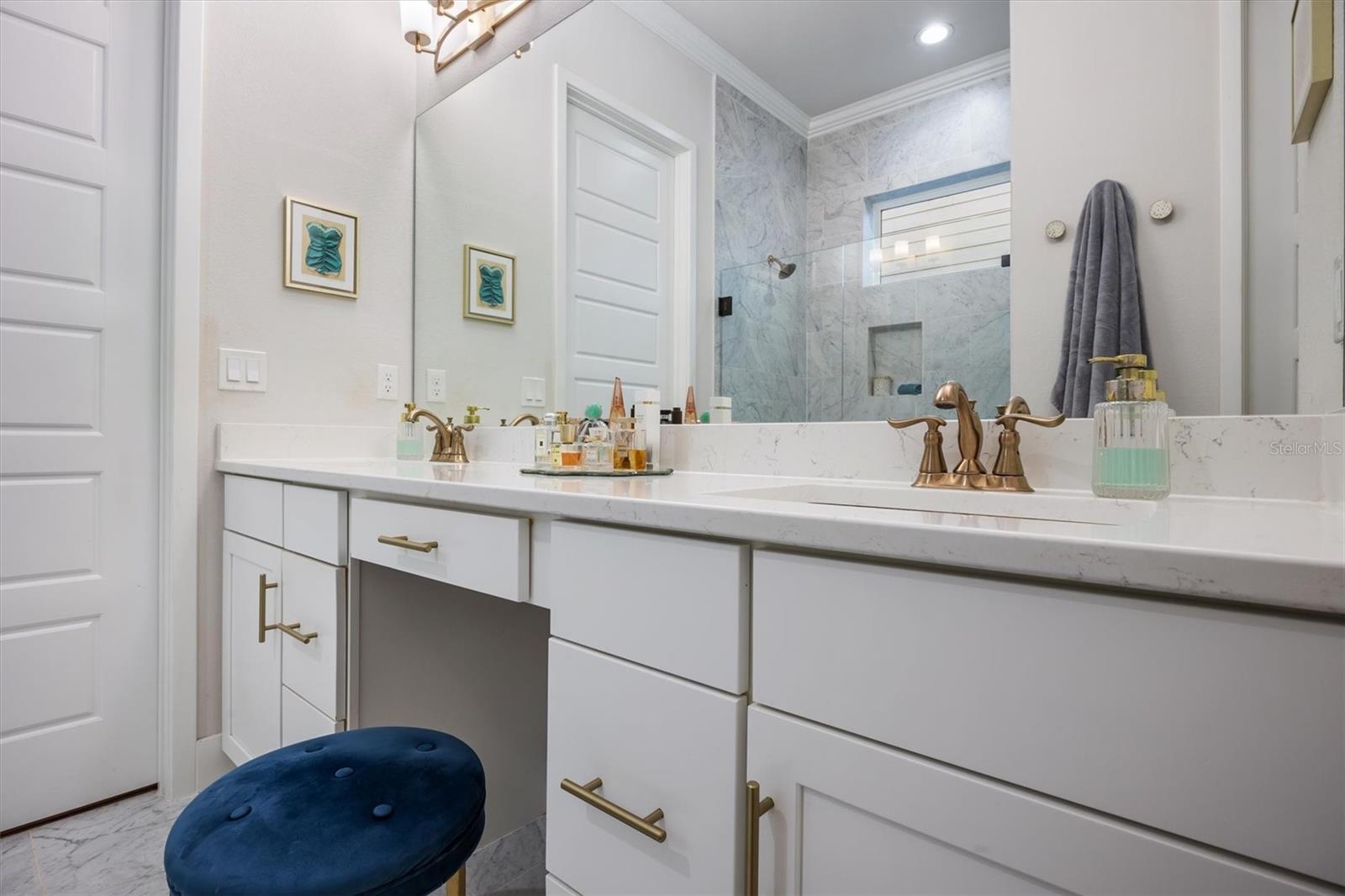 BRYTAN - Residential