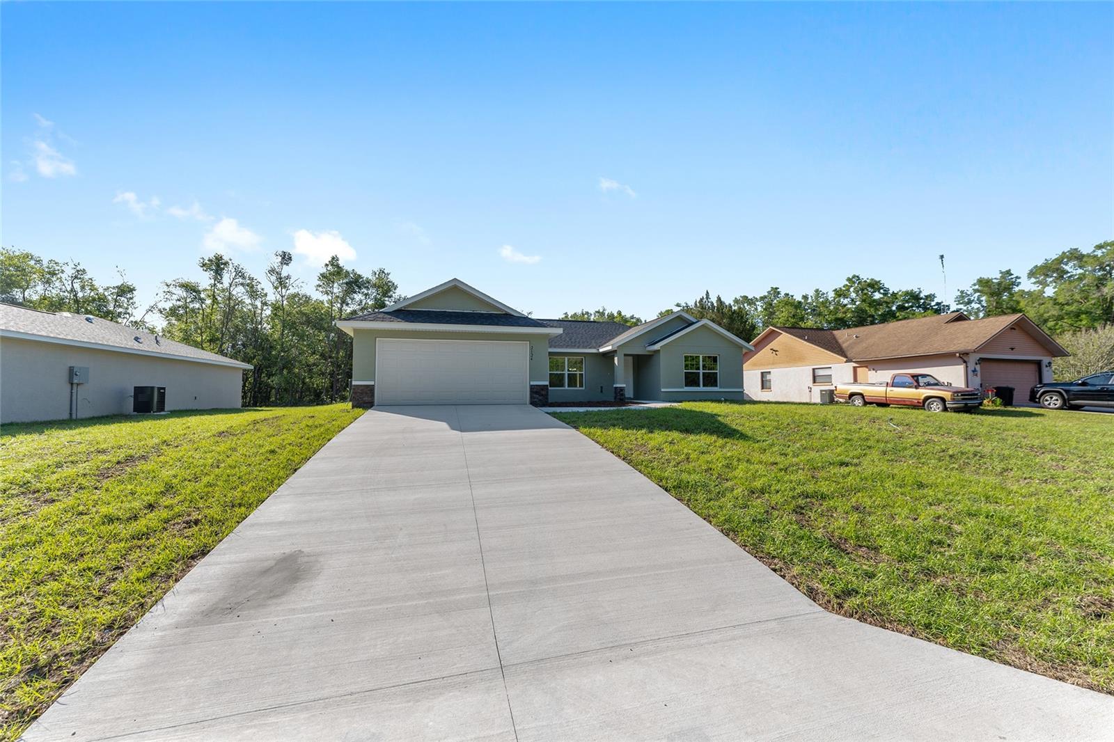 2124 W MAGENTA DRIVE
