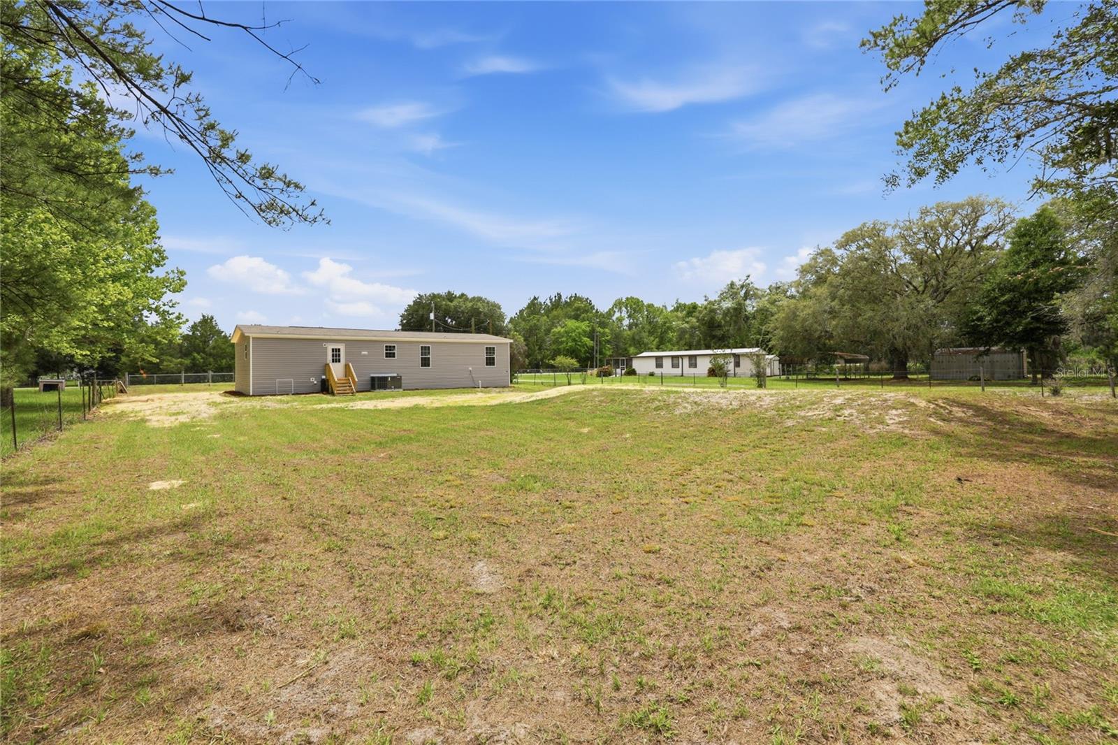 LAKE JOHNSON ESTATE - Residential
