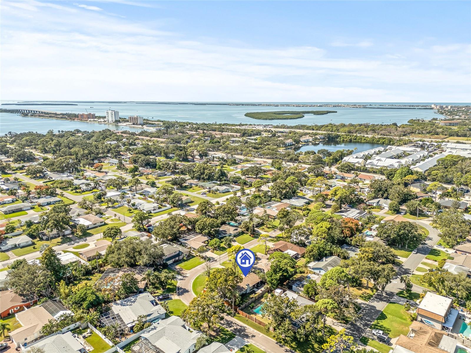 VERA MANOR - Residential