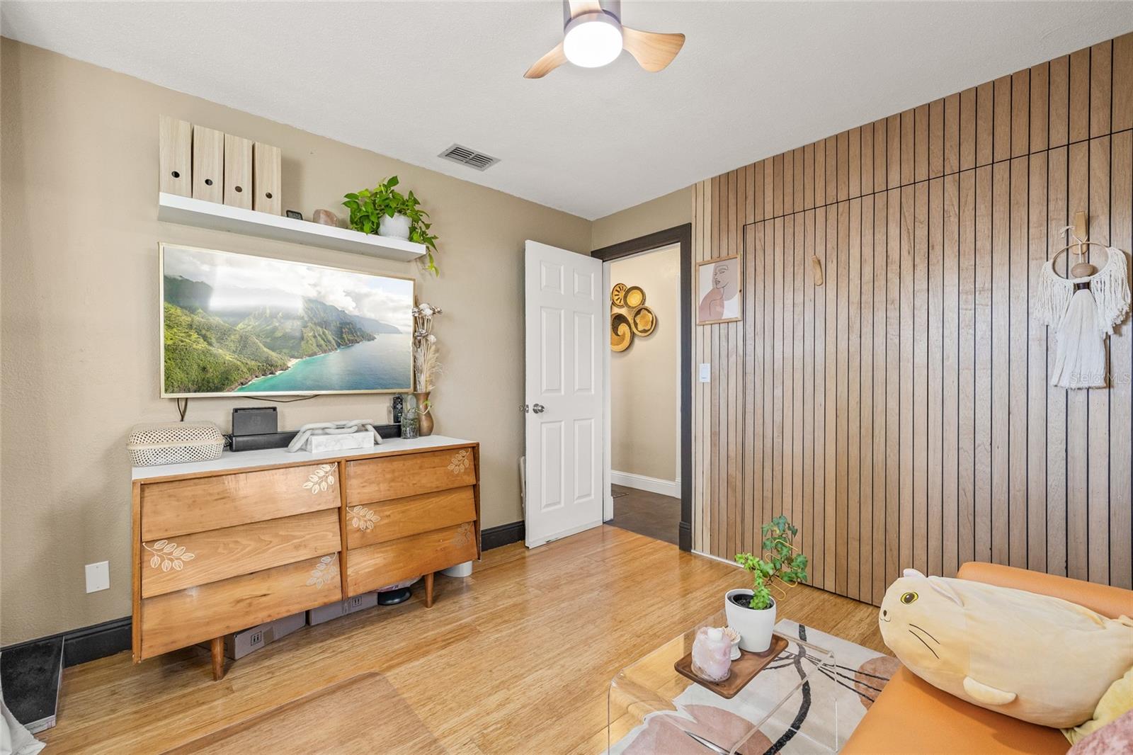 VERA MANOR - Residential