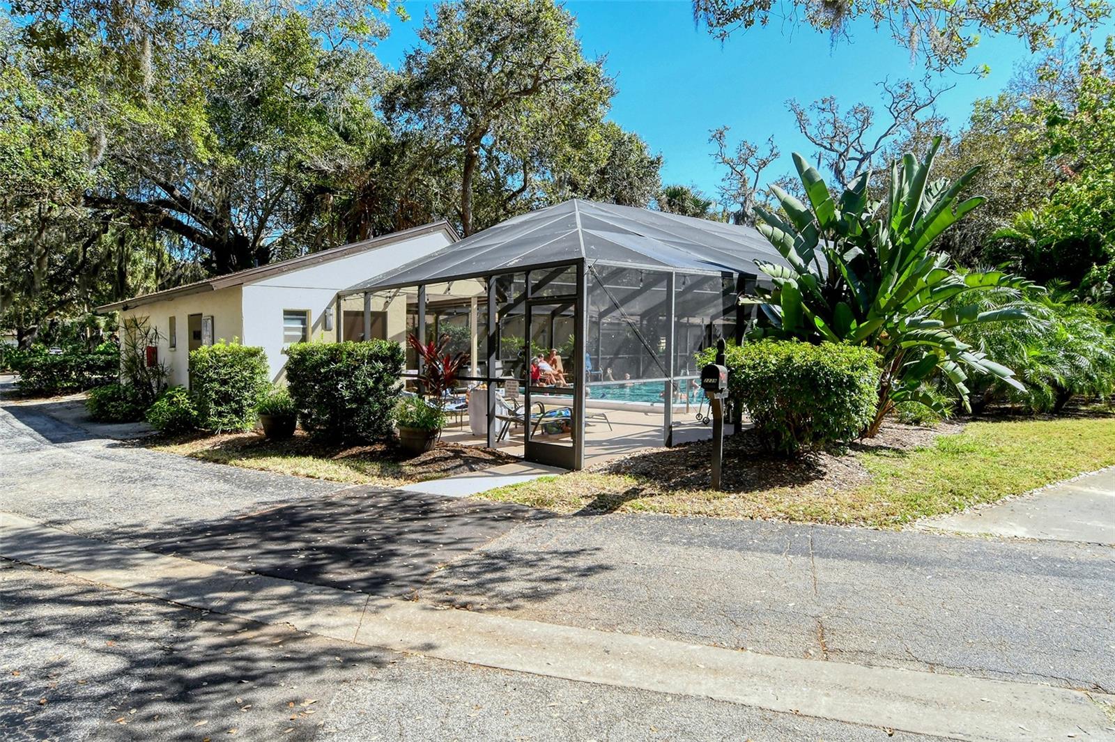 WOODSIDE VILLAGE EAST - Residential