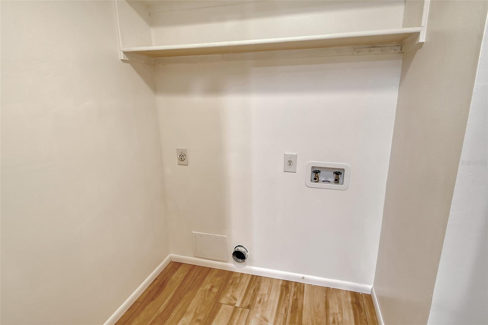 WOODSIDE VILLAGE EAST - Residential