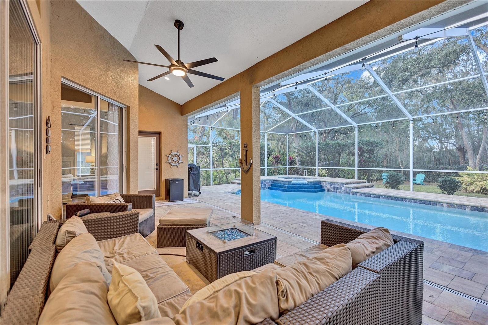 FISH HAWK TRAILS UNIT 3 - Residential