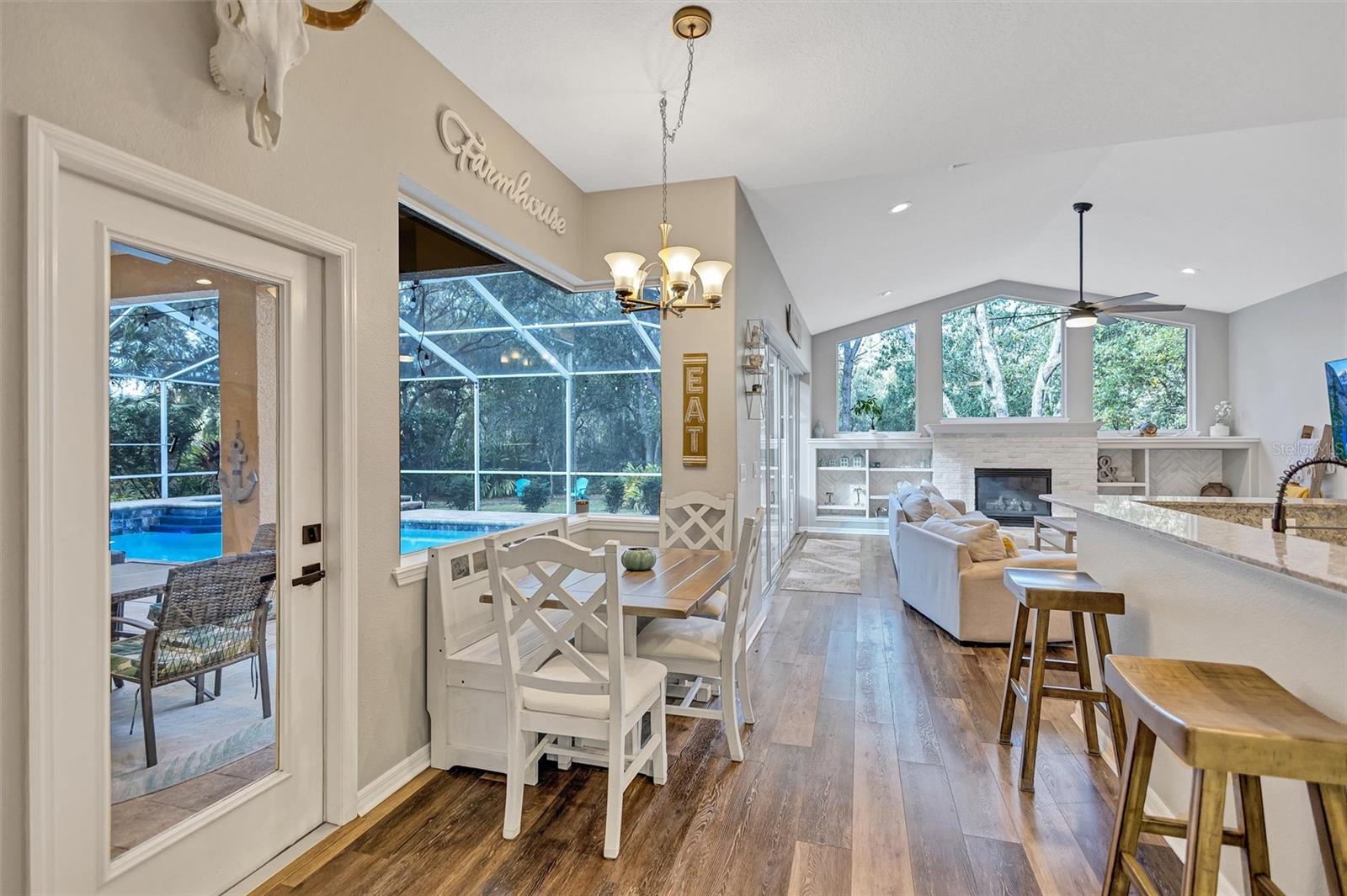 FISH HAWK TRAILS UNIT 3 - Residential