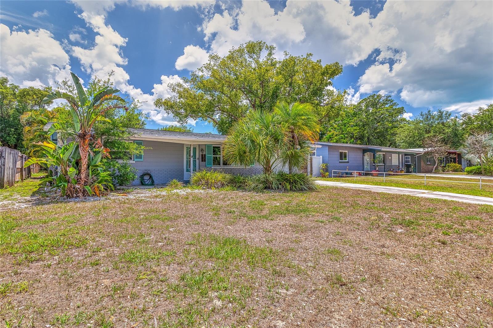 LAKELAND GROVES SUB - Residential