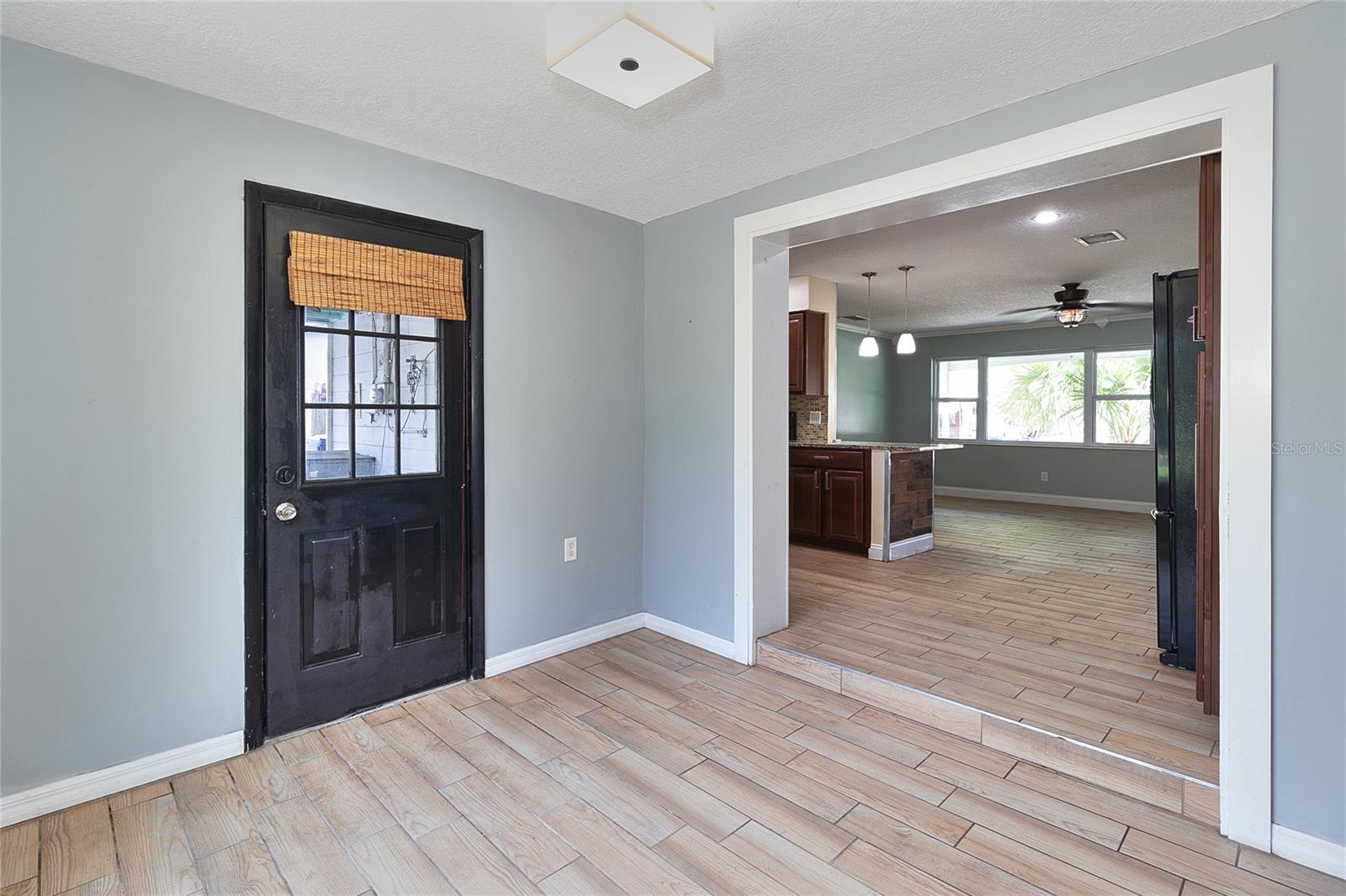 LAKELAND GROVES SUB - Residential