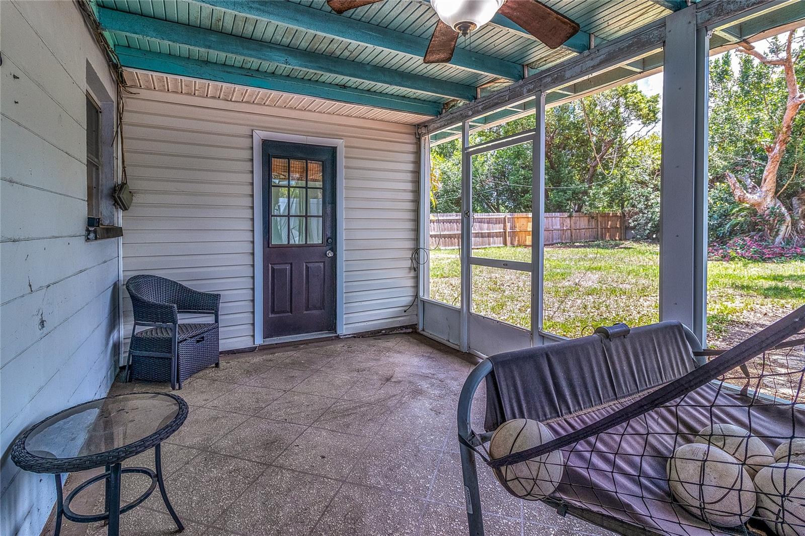 LAKELAND GROVES SUB - Residential