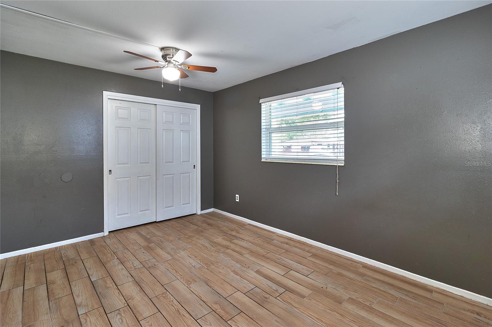 LAKELAND GROVES SUB - Residential
