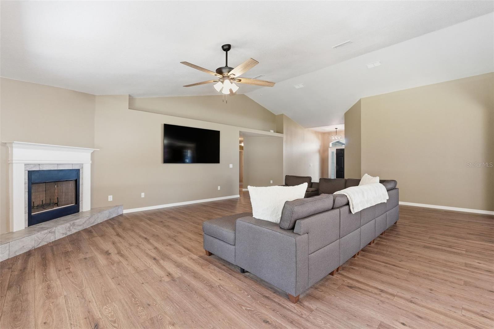 LAKE DIAMOND GOLF & CC PH 05 - Residential