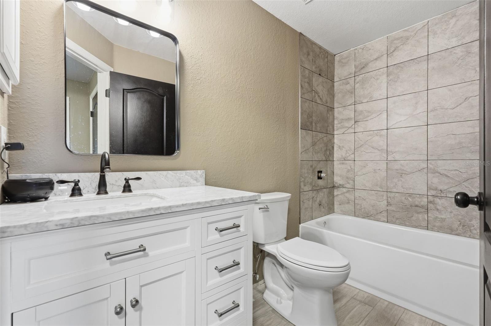 LAKE DIAMOND GOLF & CC PH 05 - Residential