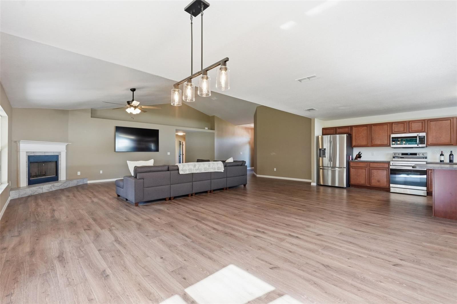 LAKE DIAMOND GOLF & CC PH 05 - Residential