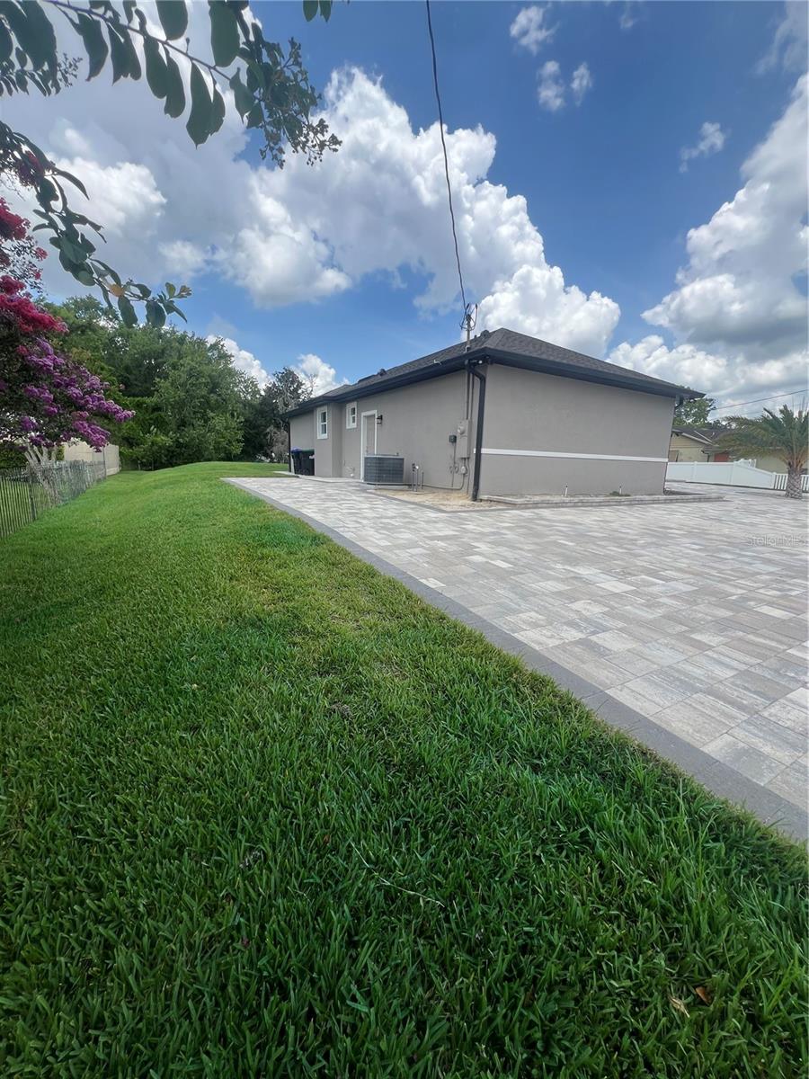 2420 GRAHAM DRIVE