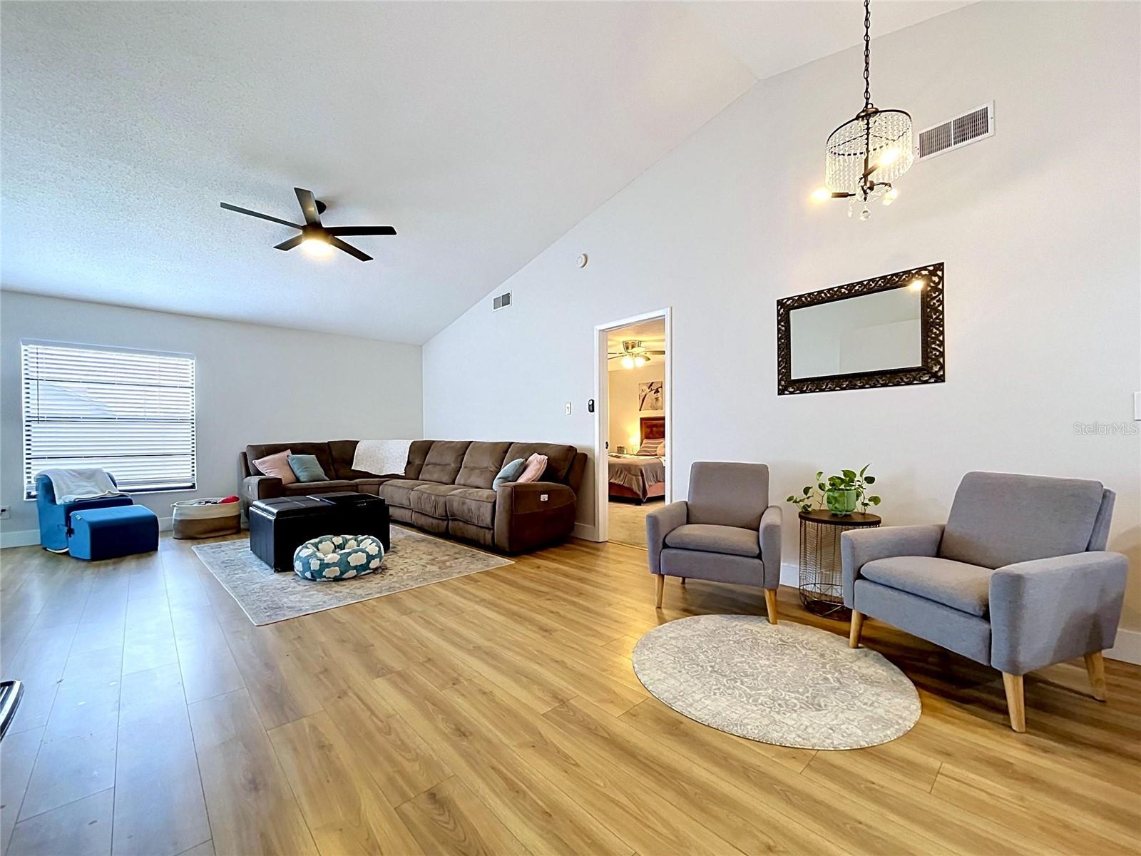 FAWN RIDGE VILLAGE D UN 1 - Residential